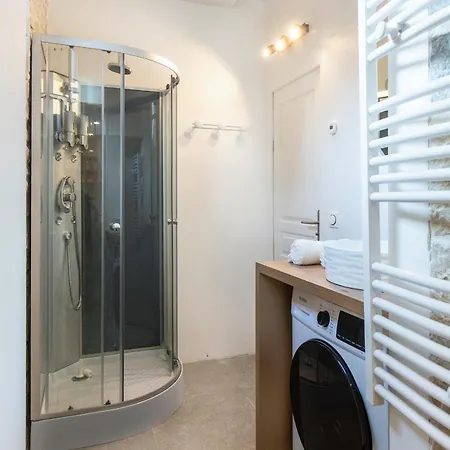 L'escapade Dijonnaise Apt 4 Prs, 1 Ch, Quartier Republique